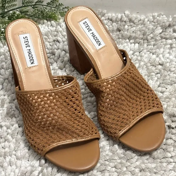 Steve Madden CATALEYA Sandals Size: 11M - Picture 2 of 7